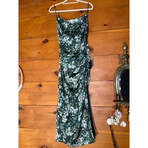 NWT Lulus Truest Romance Green Floral Print Sleeveless Ruched Midi Dress Size S - Picture 2 of 9